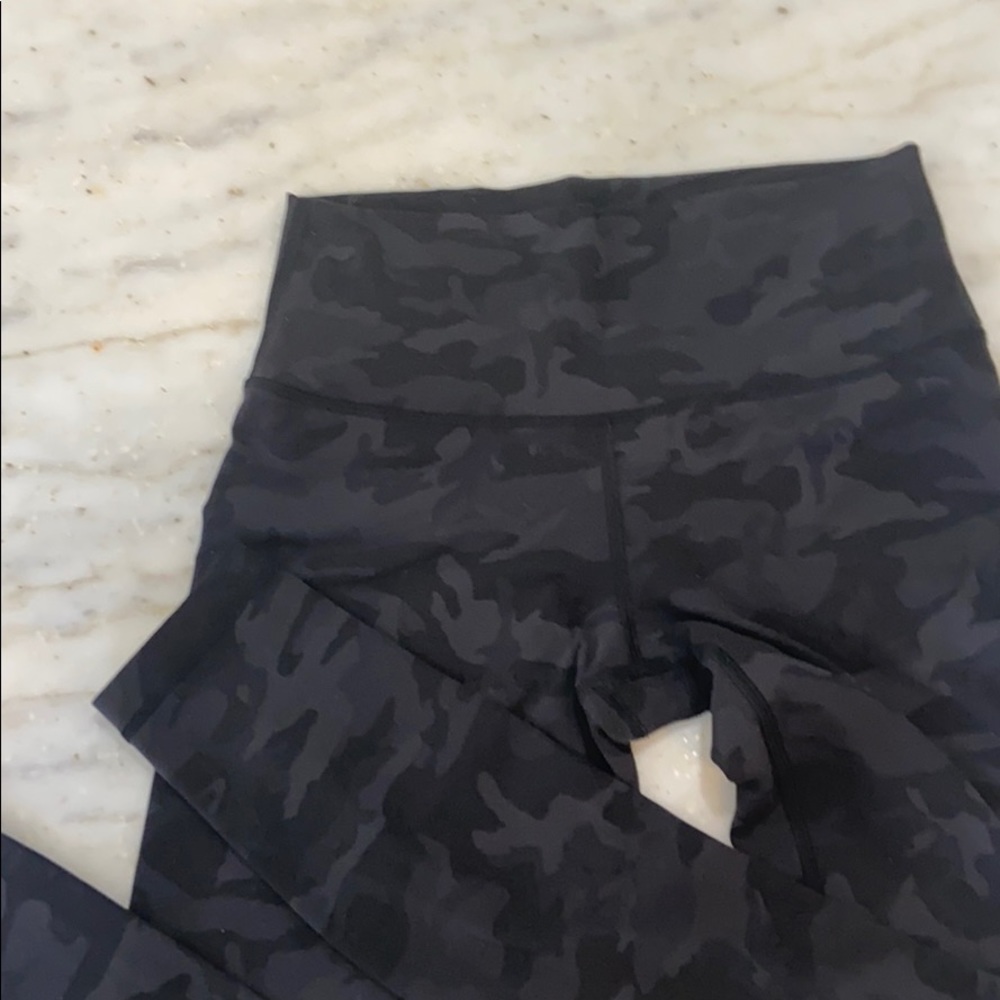 Lululemon Wunder Under Camo